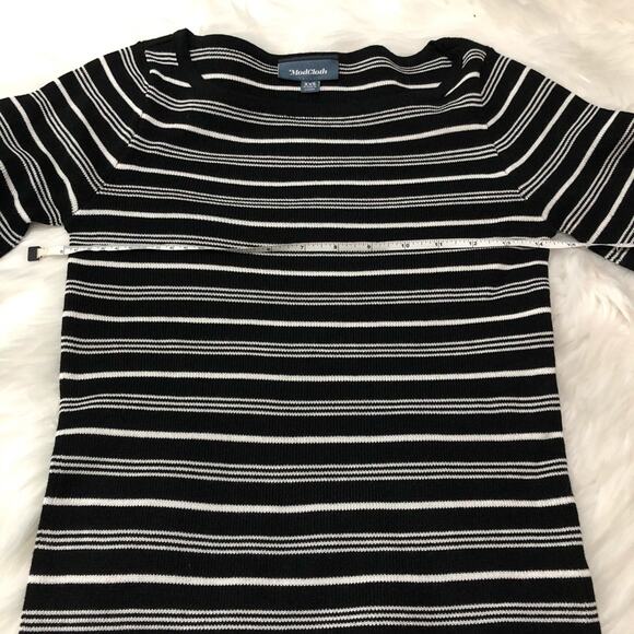 ModCloth And Some Ruffle Knit Top Stripe NWOT Size XXS Half Sleeve Black White - Picture 6 of 8